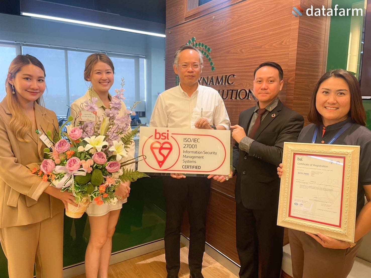 บริษัท ดาต้าฟาร์ม จำกัด แสดงความขอบคุณและยินดีกับ SCGJWD Logistics Public Company Limited ที่ผ่านการรับรองมาตรฐานด้านความปลอดภัยสารสนเทศ ISO/IEC 27001:2022 (Information Security Management)