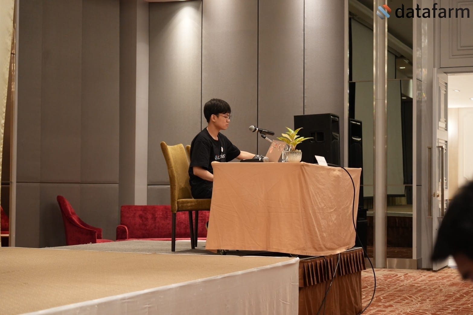 บรรยายหัวข้อ Transforming SharePoint CVE Analysis into Actionable Exploits โดยพี่เบ๊บ