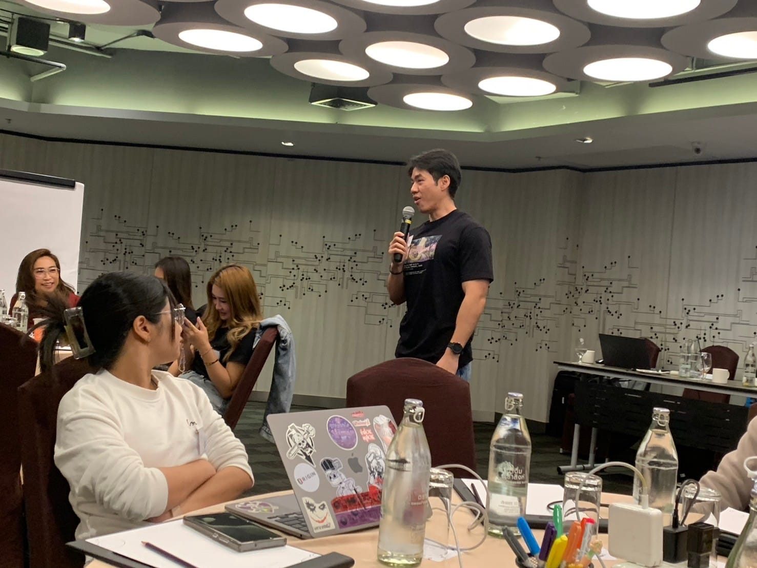 บรรยากาศการอบรมภายใน หลักสูตร Mastering Story Telling and Presentation Skills