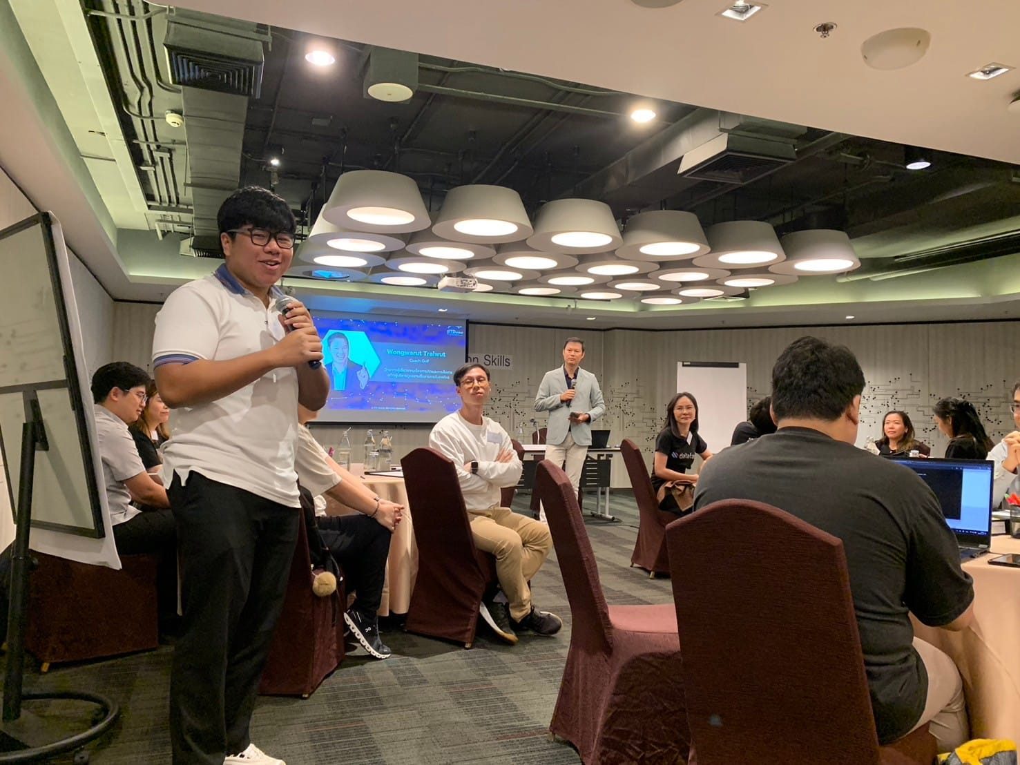 บรรยากาศการอบรมภายใน หลักสูตร Mastering Story Telling and Presentation Skills